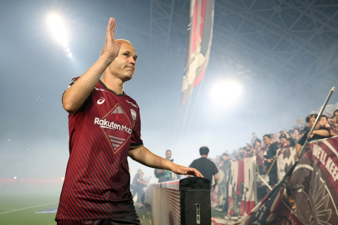 Iniesta bo kariero nadaljeval pri Emiratih